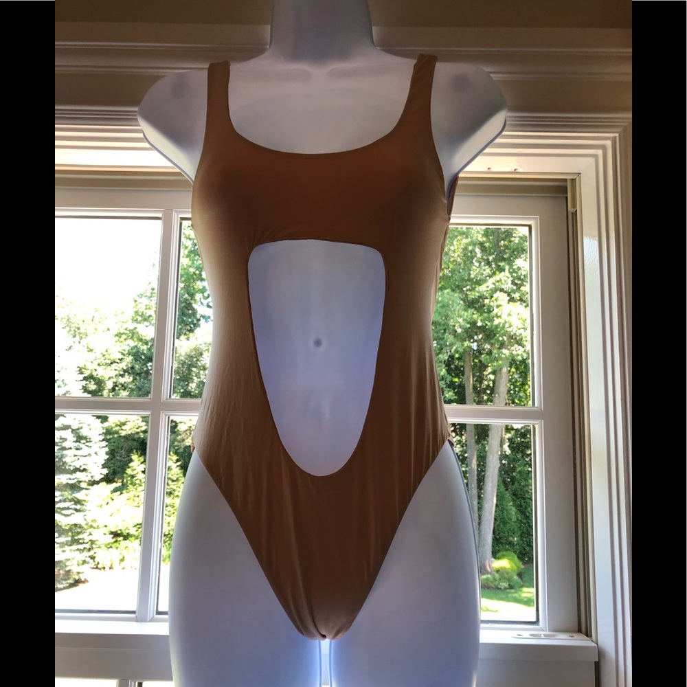 One piece bathing suit
